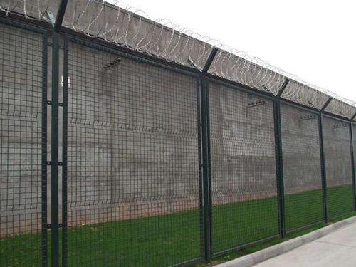 監(jiān)獄鋼網(wǎng)墻圖片1