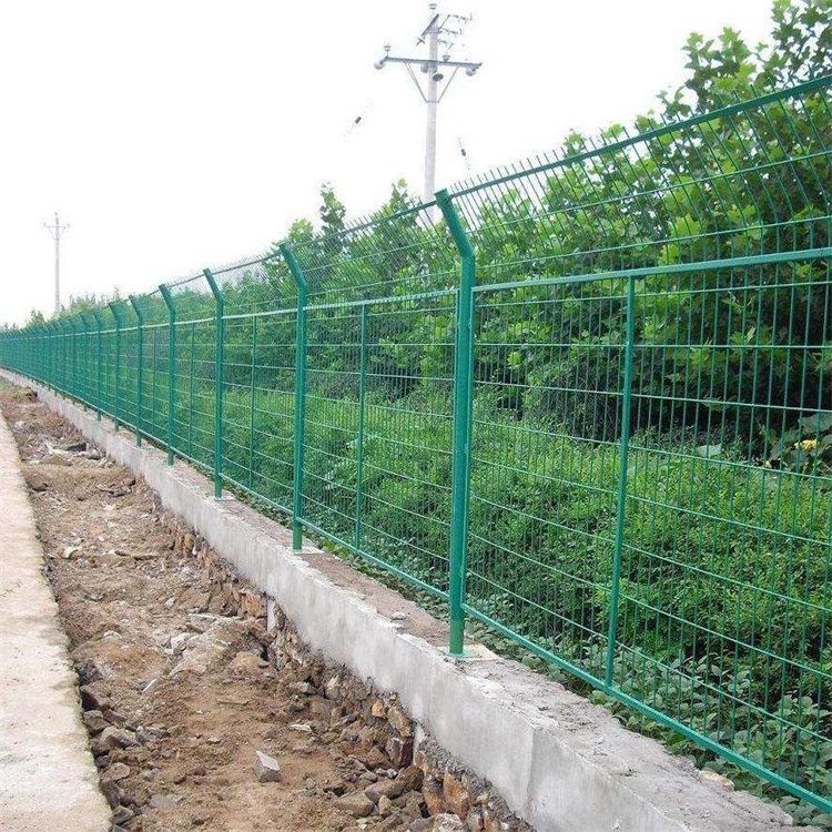 上海圈地鐵絲圍欄網圖片3