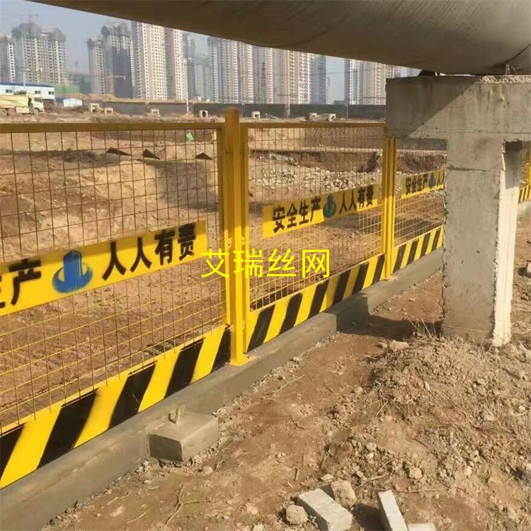 電梯防護門圖片4