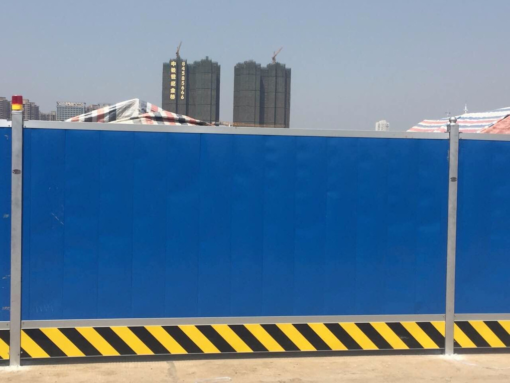 防風(fēng)沖孔圍擋圖片4