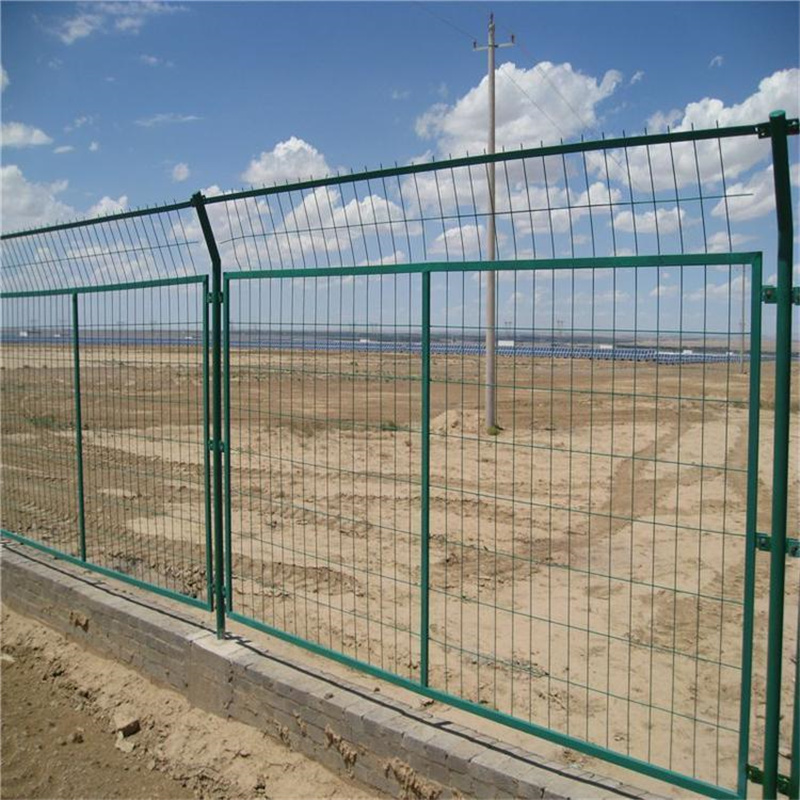 上海光伏電站防護(hù)網(wǎng)圖片3