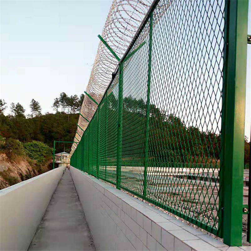 監獄框架式安防隔離網圖片2