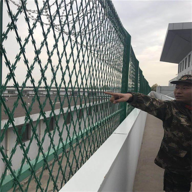 少管所區(qū)域圍墻隔離網(wǎng)圖片4