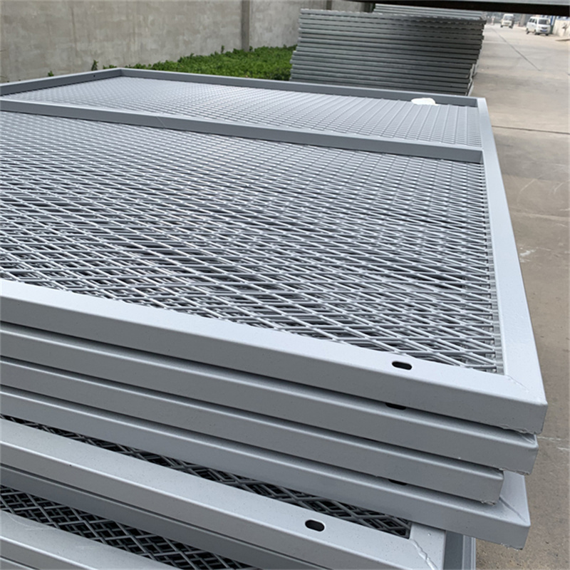  監(jiān)獄鋼板網(wǎng)式隔離網(wǎng)圖片2