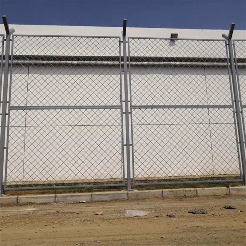 刀刺焊接隔離網圖片3