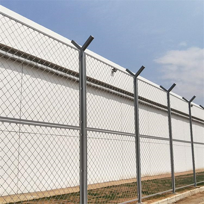 監(jiān)獄金屬隔離防護(hù)網(wǎng)圖片3