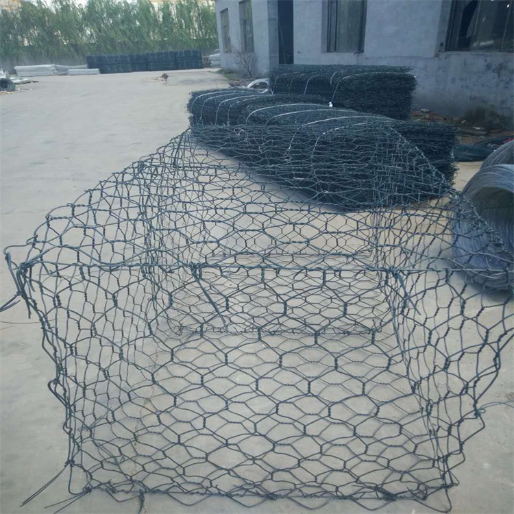 菱形防護(hù)鐵絲網(wǎng)圖片4