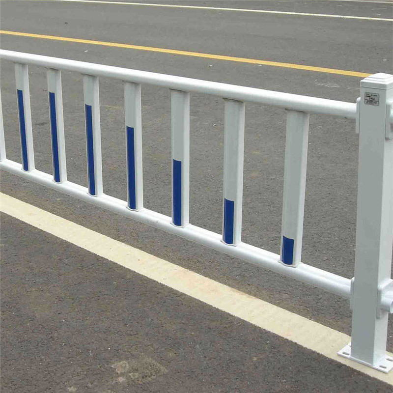 上海交通鍍鋅噴鋼護欄圖片4