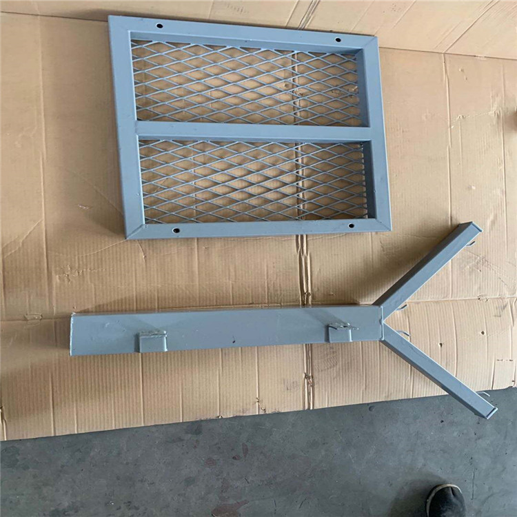 上海菱形鋼板網(wǎng)圖片3