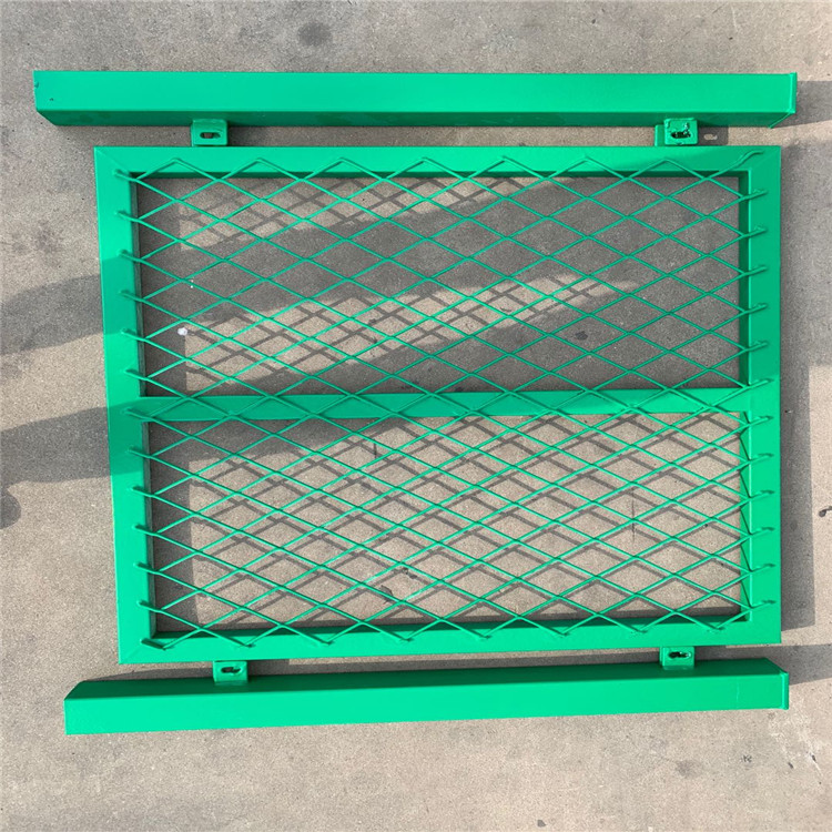 上海菱形鋼板網(wǎng)圖片4