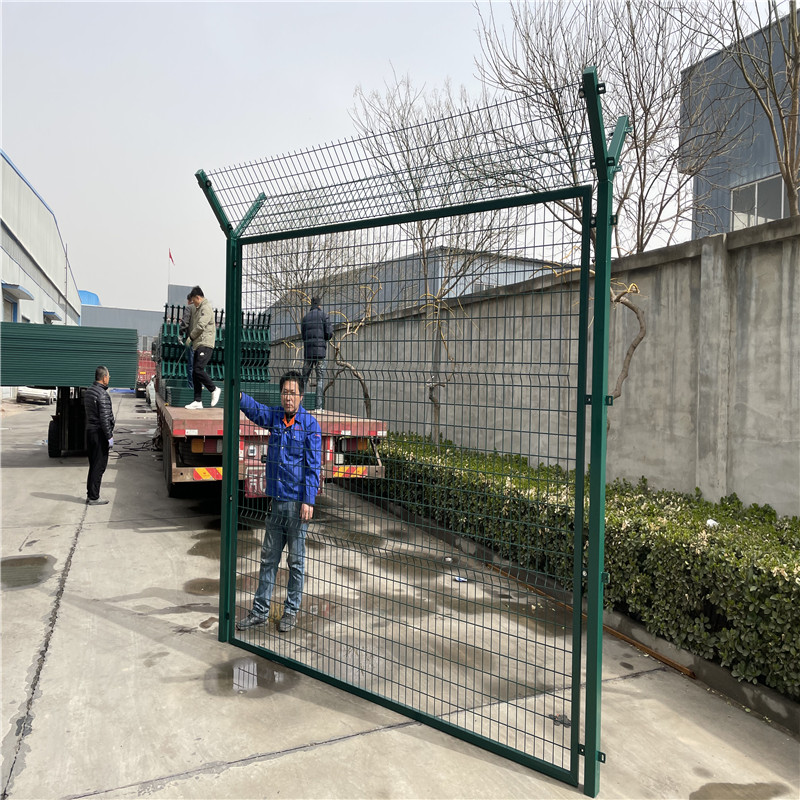 上海v型機場隔離網圖片1