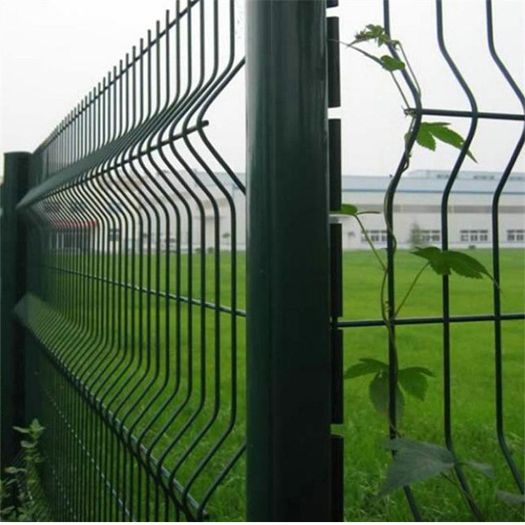 上海桃形柱護(hù)欄網(wǎng)圖片2