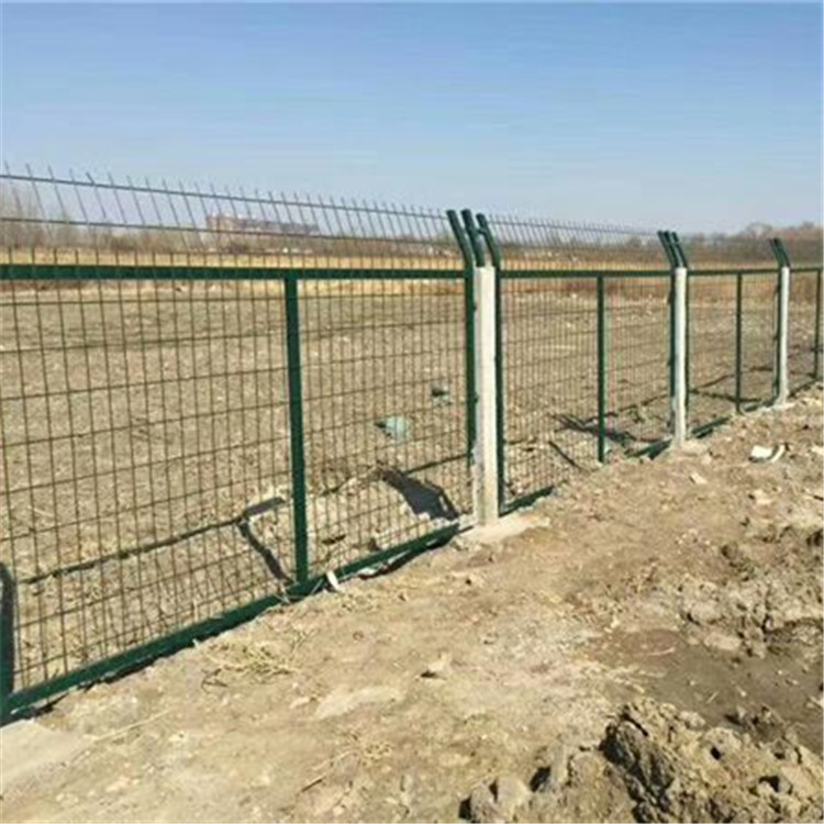 高鐵防護(hù)柵欄