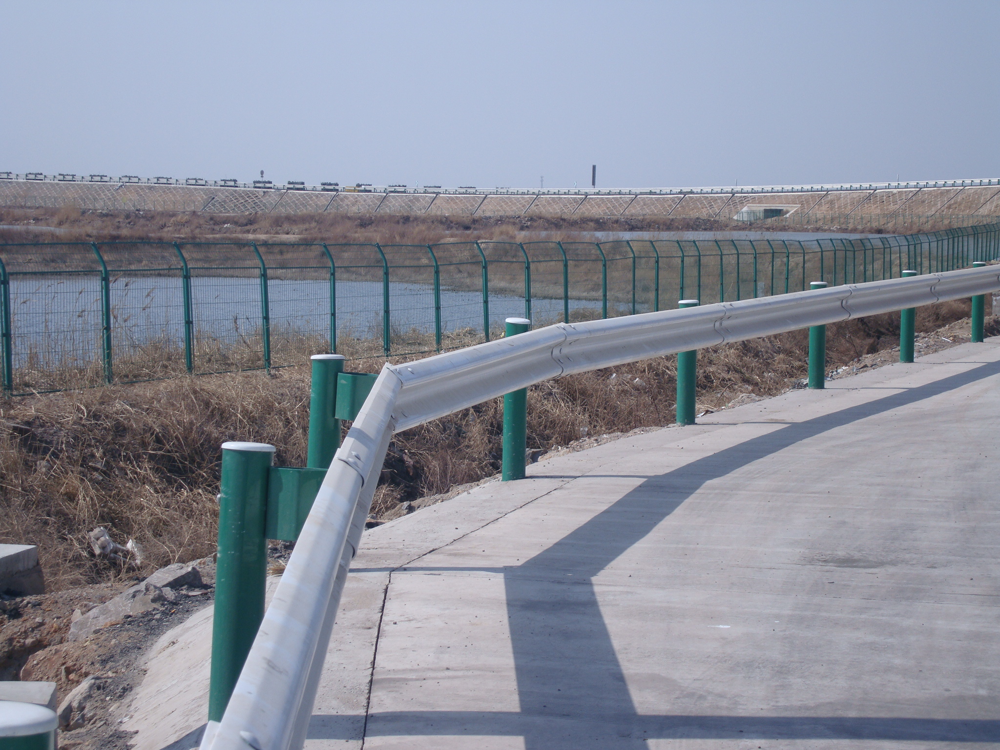 高速公路護(hù)欄網(wǎng)