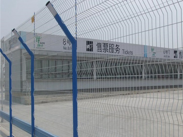 機場圍界區(qū)隔離網(wǎng)圖片3