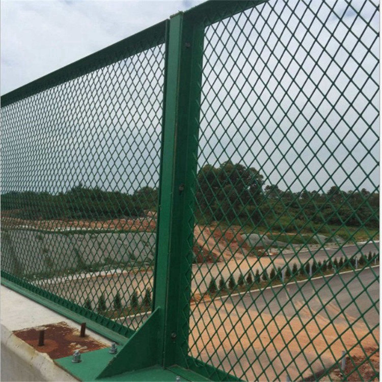 高速公路隔離網(wǎng)圖片4