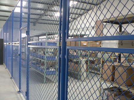 上海倉(cāng)庫(kù)隔離帶車(chē)間防護(hù)網(wǎng)圖片3