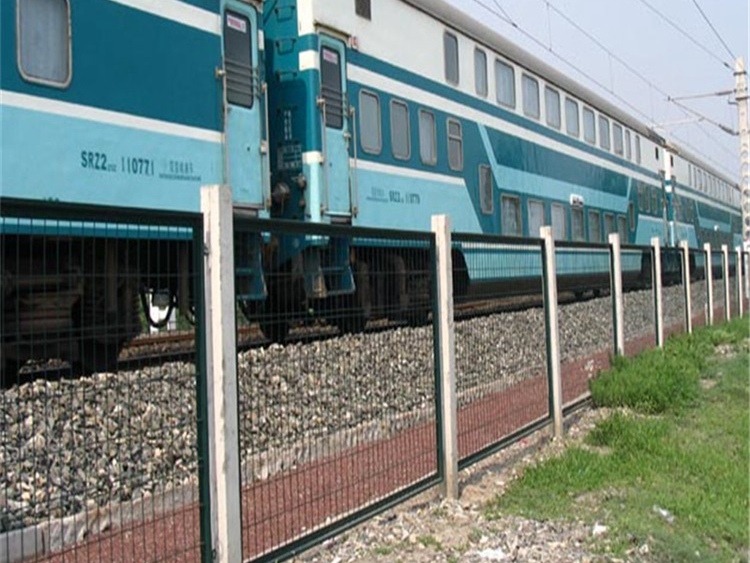 鐵路路基防護(hù)柵欄圖片3