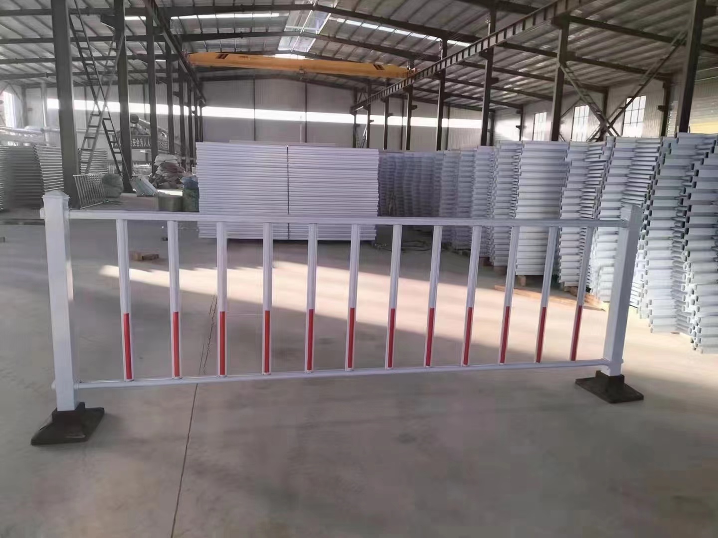 上海市政道路護(hù)欄圖片4