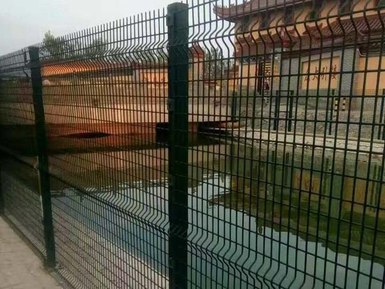 景區桃型柱護欄網