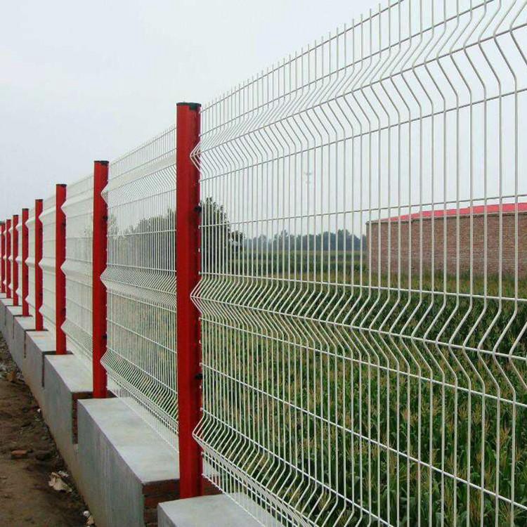 景區(qū)桃型柱護欄網圖片4