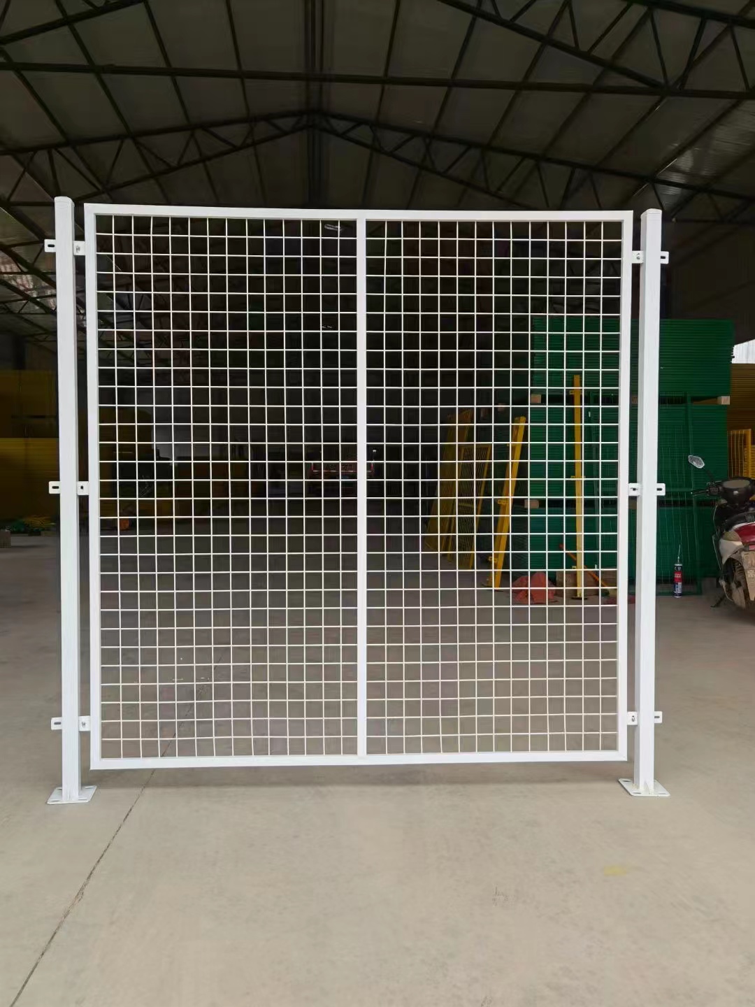 上海倉庫隔離帶車間防護網圖片3