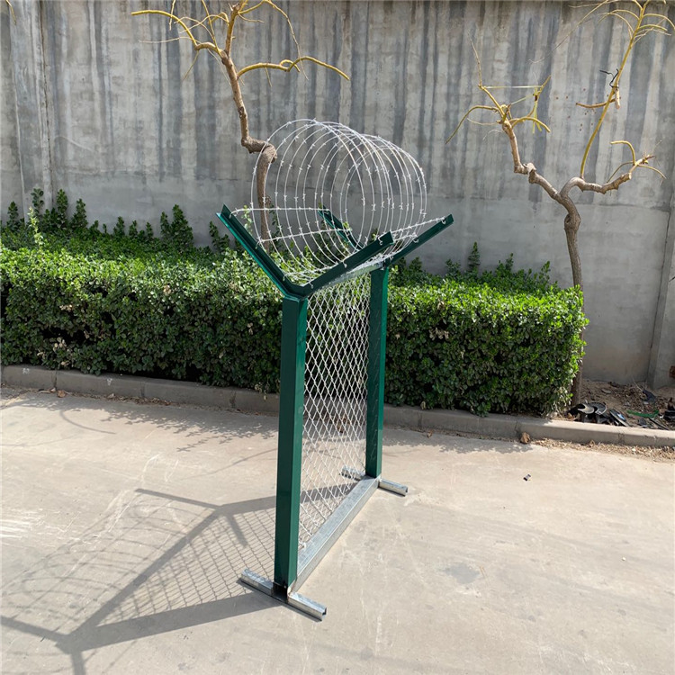 上海鋁包鋼機場圍界隔離網圖片2