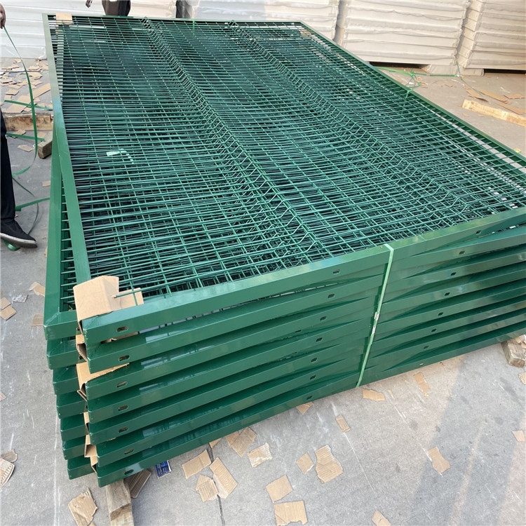 上海機(jī)場防護(hù)安全鋼筋隔離柵圖片2