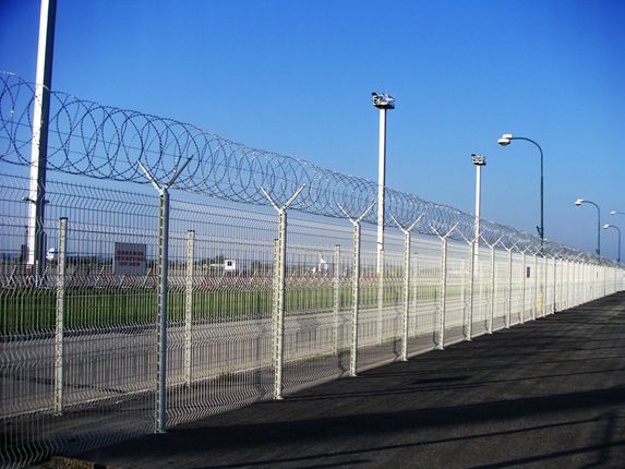 上海機場飛行區鋼筋圍界網圖片4