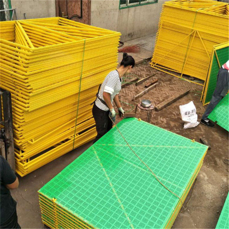 建筑工程爬架網(wǎng)圖片4