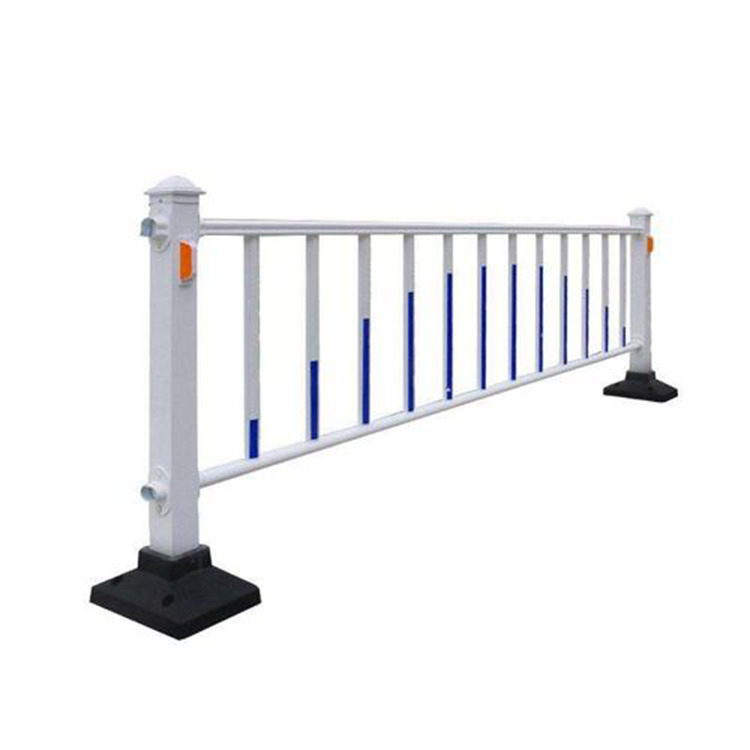 交通防護(hù)圍欄圖片1